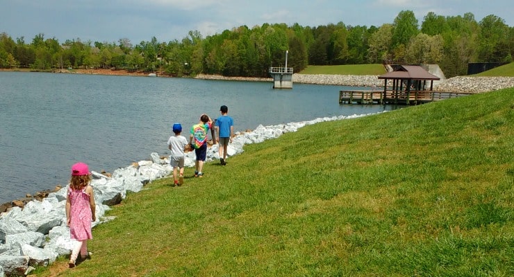 Review of Lake Robinson in Greer, South Carolina