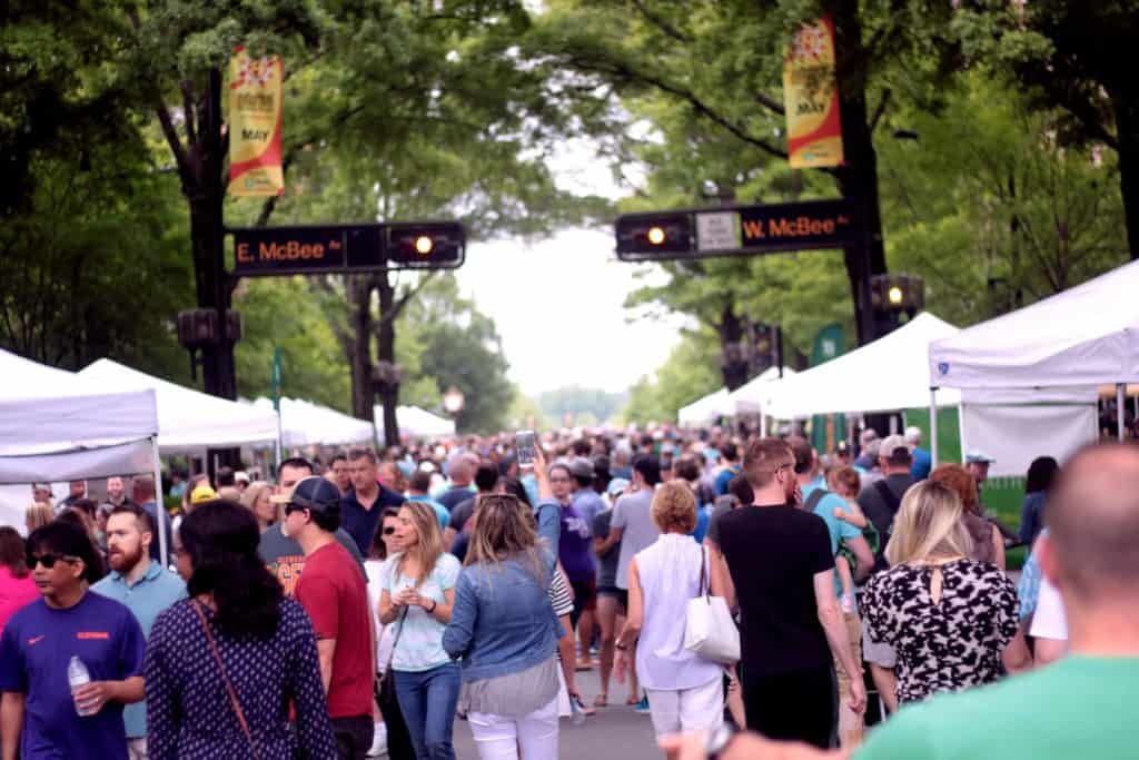 The crowd at the DOwntown Greenville Farmers Market