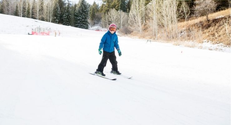 Child snow skiing