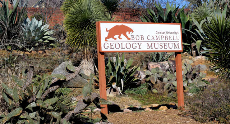 Clemson's Geology Museum outdoor space