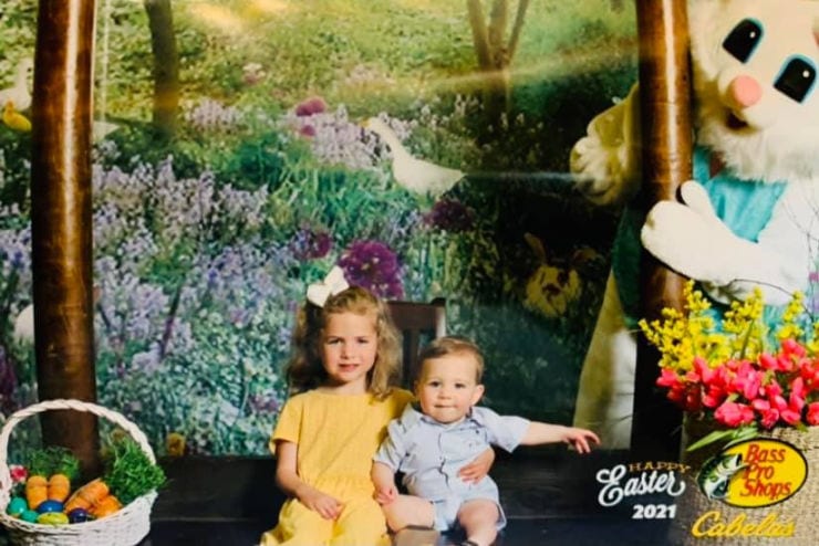 Cabela's Easter Bunny (2023): Get Your Kids a Cute FREE photo!