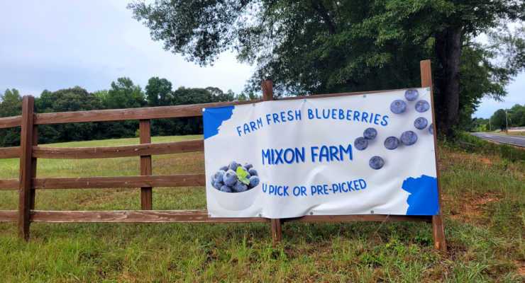 Mixon Farm sign