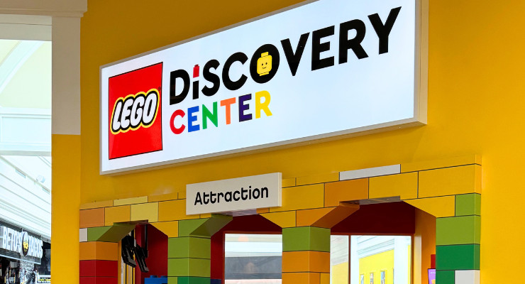 front sign of lego discovery center