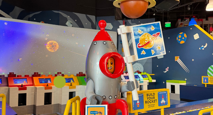 spaceship build and scan lego discovery center atlanta