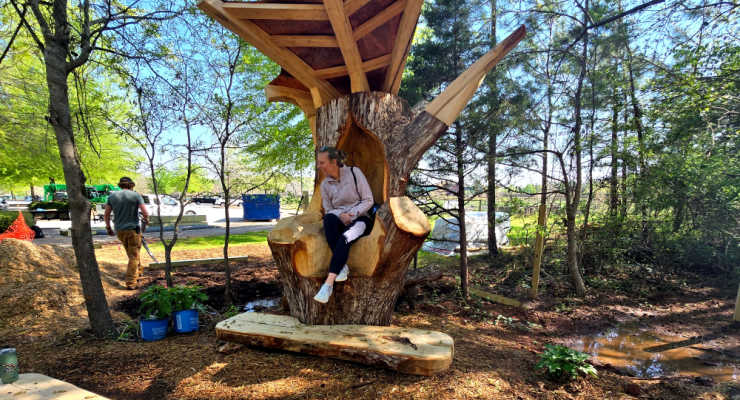 carved seat from Helene