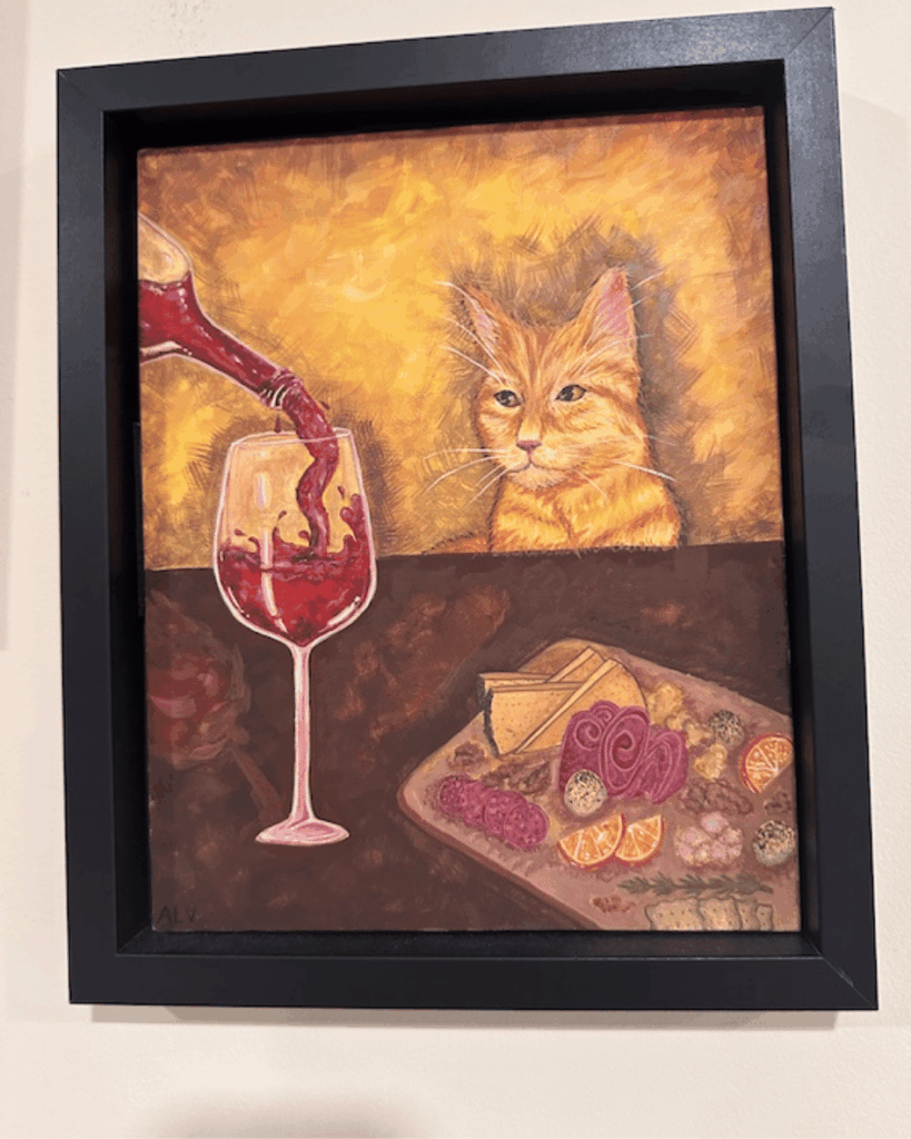 Cat and wine decor at Cat's Paw Winery